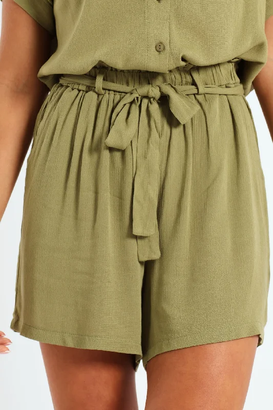 Women's Versatile Apparel Belted Drapey Mid Thigh Shorts