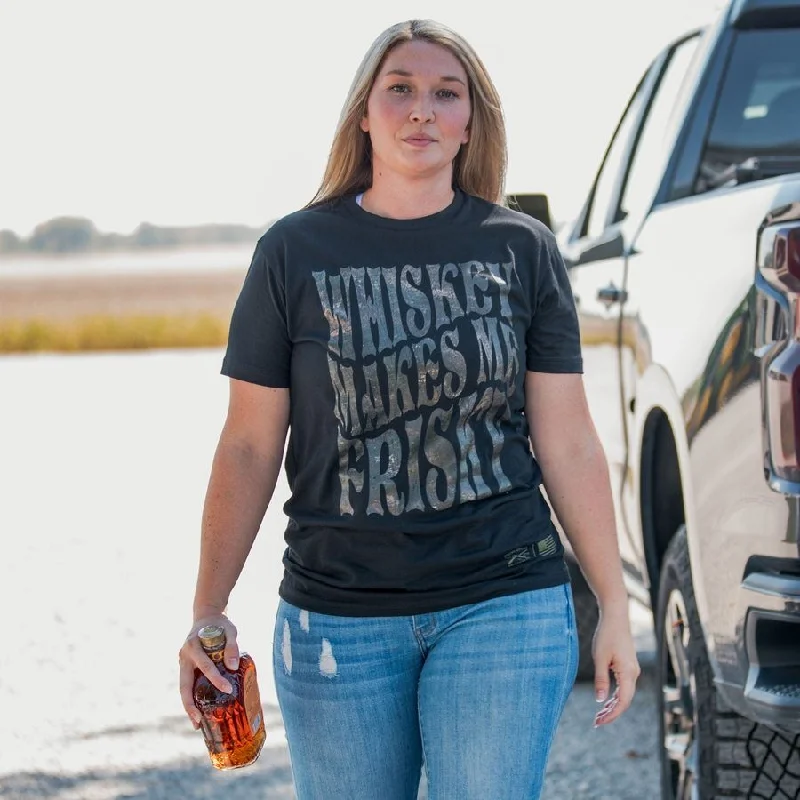 Dive Into Trendy Styles Women's Whiskey Makes Me Frisky Boyfriend Fit T-Shirt - Realtree Riverbend®