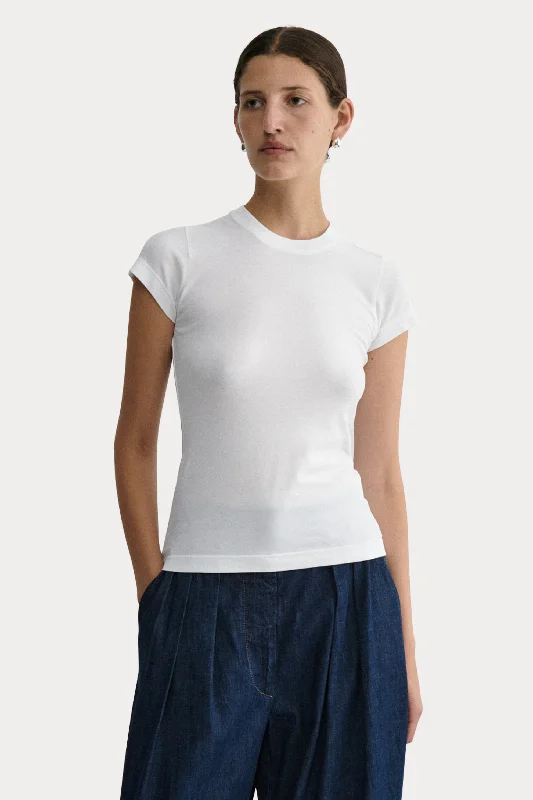 Women's Clothing For Travel Mead Tee