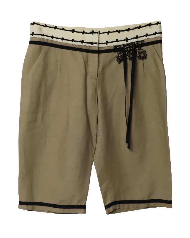 Women's Travel Outfit Set Alberta Ferretti Bermuda Shorts in Beige Linen