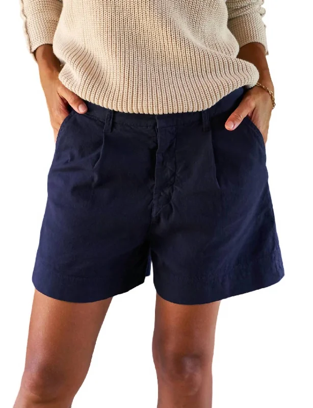 Women's Casual Wear Outfit Waterford Walking Short In Navy