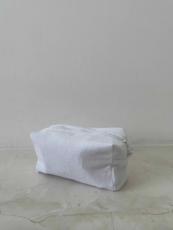 Women's Plus-Size Garments Les Basics Towel Pouch in White