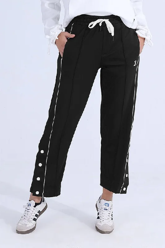 Women's Casual Apparel For Weekends Black Momentum Trousers