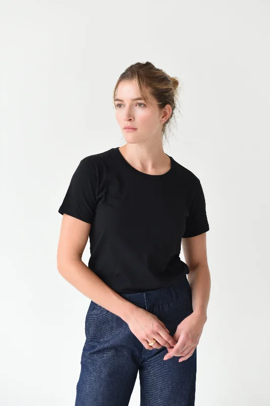 Women's Apparel And Garments Mott Tee - Black