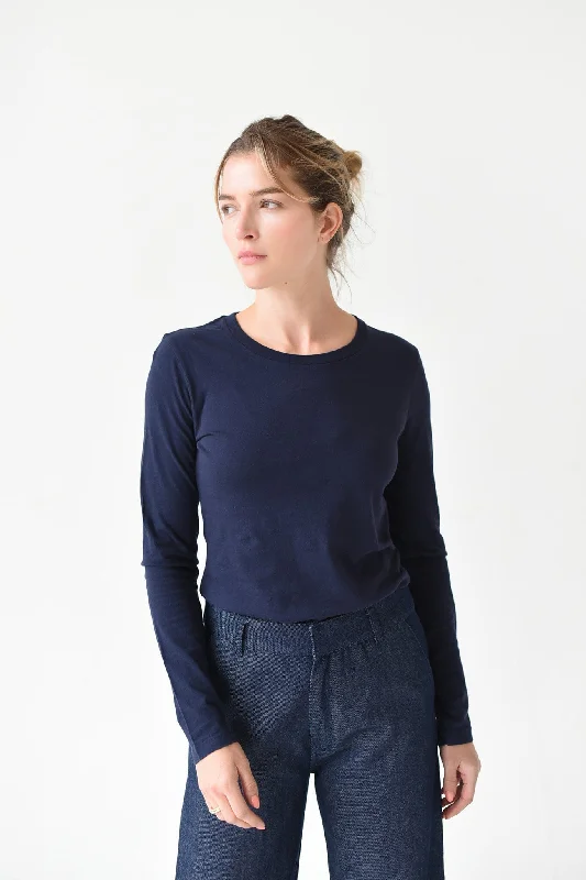 Women's Stylish Professional Garments Felix Long Sleeved Tee - Navy