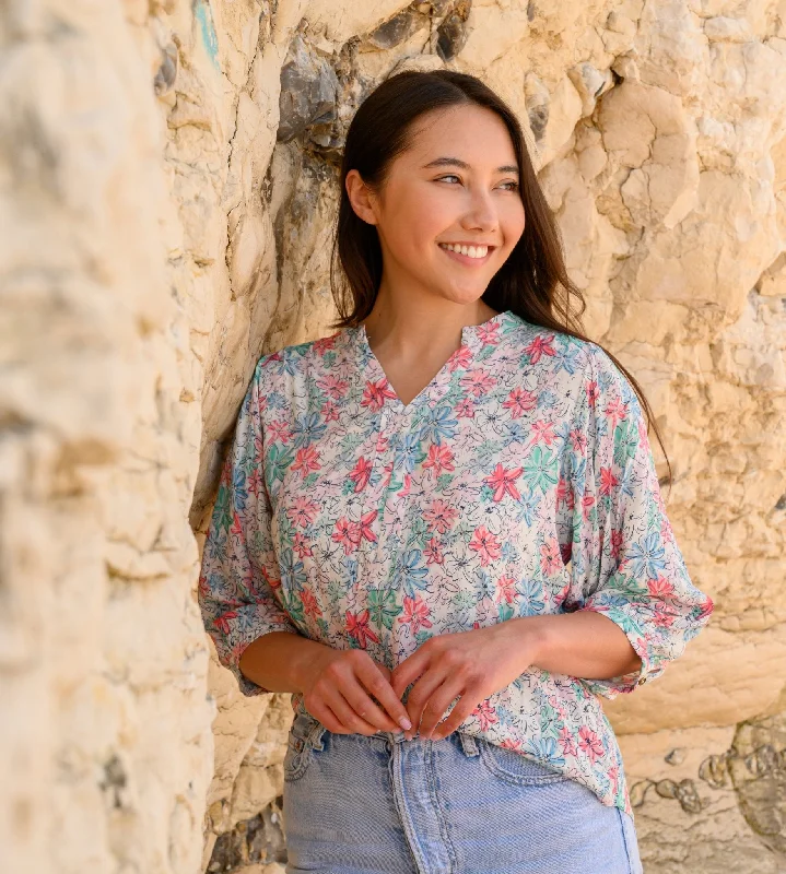 Chic Trends Unveiled Lola Blouse - Pastel Floral